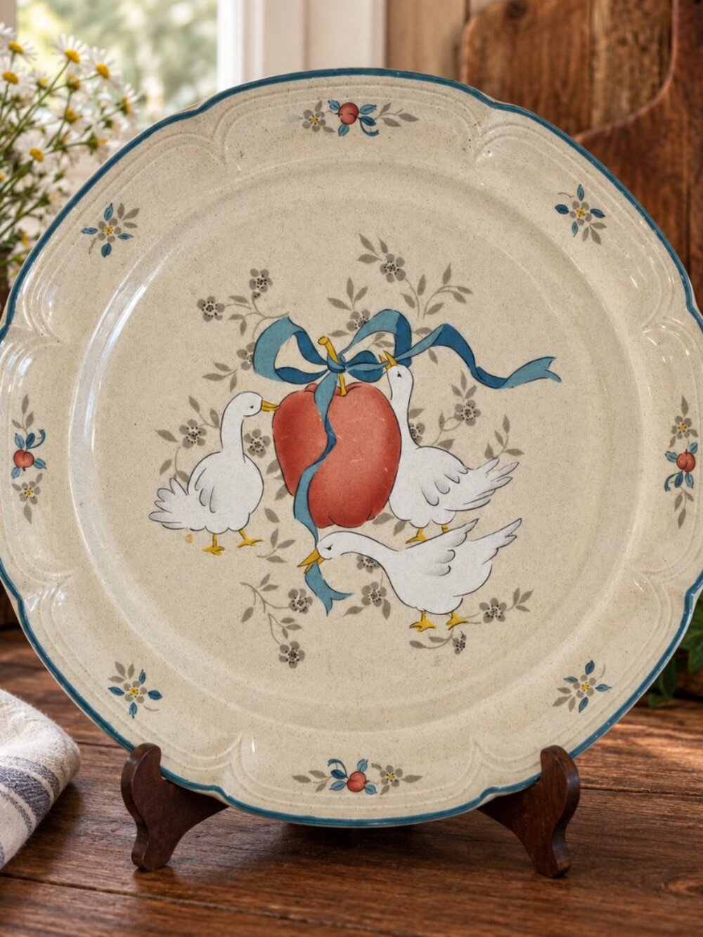 Vintage International China Marmalade 8868 12¼" Scalloped Serving Platter Geese